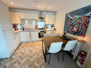 Kitchen- click for photo gallery